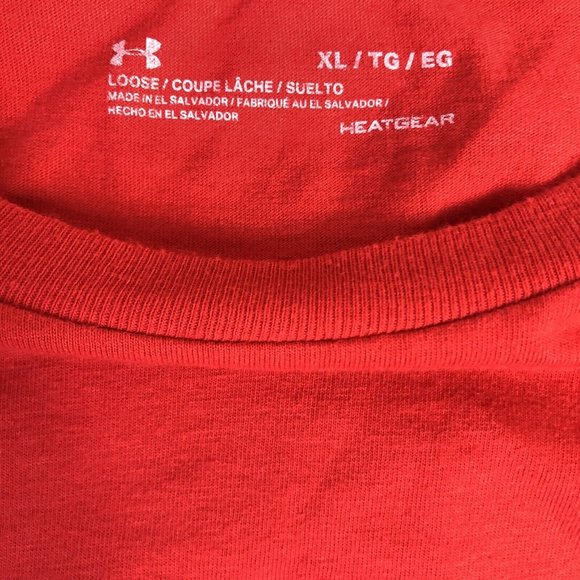 Under Armor FTBL Red Graphic Print T-Shirt Mens Size XL C102 - Picture 6 of 7